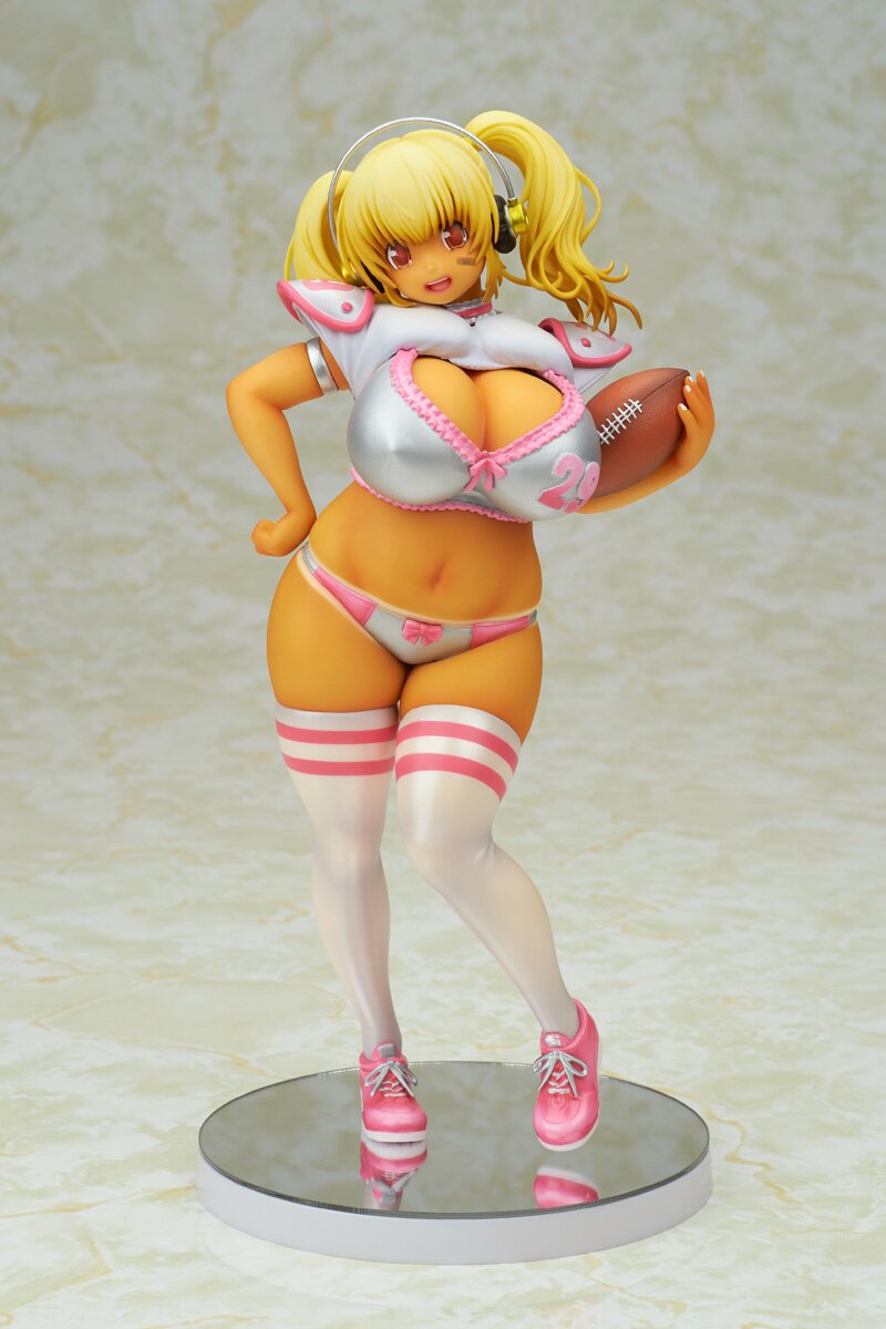 Super Pochaco Lingerie Football Suntanned Ver 1 7 Scale Figure