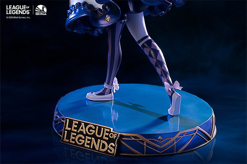 League Of Legends The Hallowed Seamstress Gwen Scale Statue Tokyo