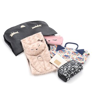 Osumashi Pooh-chan 6-Piece Winter 2017 Lucky Bag