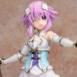 Cyberdimension Neptunia: 4 Goddesses Online Holy Knight Neptunia 1/7 Scale Figure