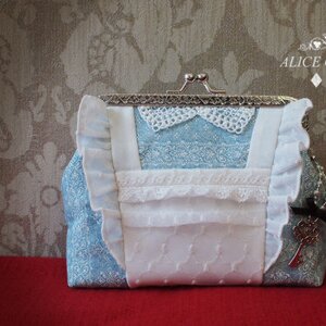 NO.S PROJECT Alice Pouch