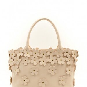 Honey Salon Flowerful Tote Light Beige
