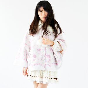 LIZ LISA Floral Poncho White