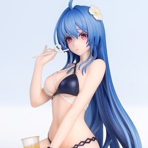 Gift+ Azur Lane Helena: Shimmering Triangle Wave Ver. 1/8 Scale Figure [Pre-order]