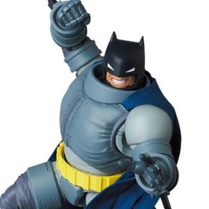 Mafex The Dark Knight Returns Armored Batman
