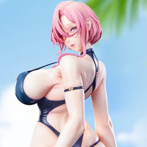 Molly's Dressing Time: Competitive Swimwear Ver. 1/4 Scale Figure [Pre-order]