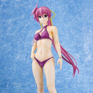 Magical Girl Lyrical Nanoha The Movie 2nd A's Signum Swimsuit Ver. 1/4 Scale Figure