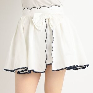 LIZ LISA Dungaree Scallop Short Pants White