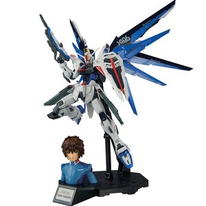 Gundam Seed Dramatic Combination: MG Freedom Gundam Ver. 2.0 & Figure-rise Bust Kira Yamato