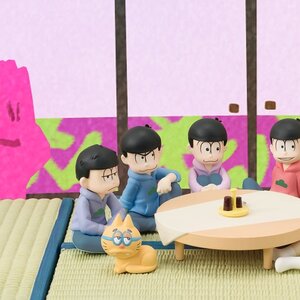 Palmate Petite Osomatsu-san We Are Family! Premium Trading Figures