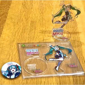 Hatsune Miku Acrylic Stand and Badge Set A
