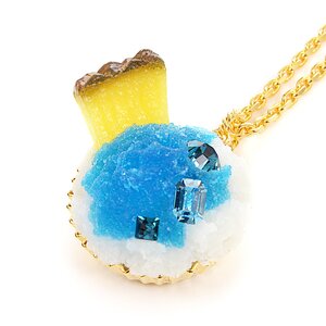 Q-pot. Parlor Shaved Ice Necklace Blue Hawaii