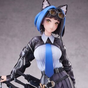 Kirino Illustration Kuro 1/7 Scale Figure