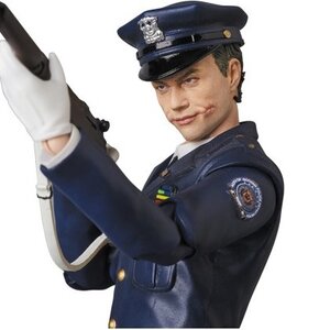 Mafex The Dark Knight Joker - Cop Ver.
