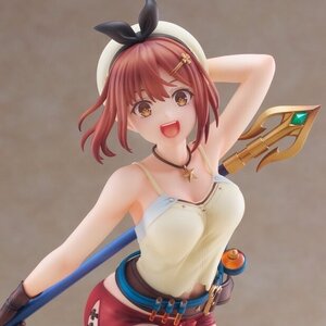 Atelier Ryza: Ever Darkness & the Secret Hideout Reisalin Stout: Summer Adventure! Ver. 1/7 Scale Figure
