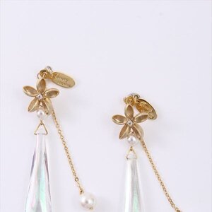 Honey Salon Spring Teardrop Earrings White