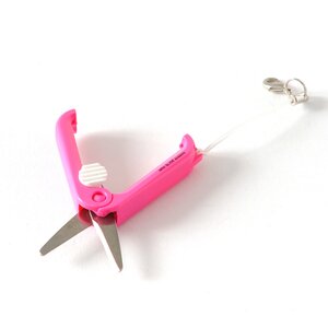 Portable mini scissors with strap Pink