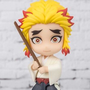 Figuarts Mini Demon Slayer: Kimetsu no Yaiba Senjuro Rengoku