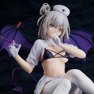 Azur Lane Manchester: Midnight Devil in White Ver. 1/4 Scale Figure