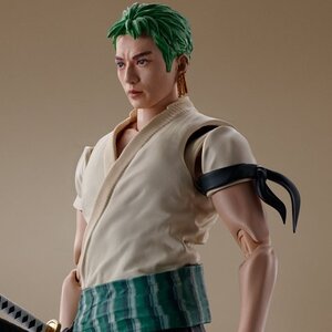 S.H.Figuarts A Netflix Series: One Piece Roronoa Zoro