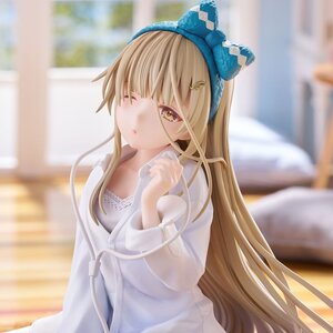The Angel Next Door Spoils Me Rotten Mahiru Shiina: Relax Ver. 1/7 Scale Figure [Pre-order]