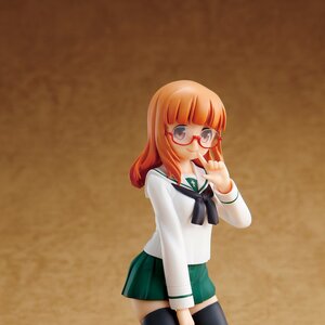 Saori Takebe w/ 1/350 Scale M3 Lee Tank | Girls und Panzer