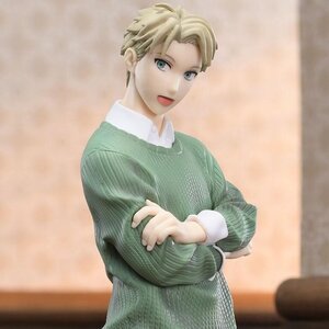 Luminasta Spy x Family Loid Forger: Season 1 Cours 2 ED Coordination Ver. Version 2 [Pre-order]