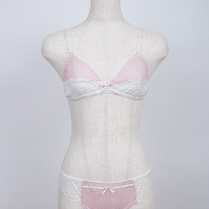 feast secret Pleated Bralette & Panty Set White x Pink
