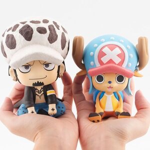 Look Up Series One Piece Trafalgar Law & Tony Tony Chopper Set w/ Bonus