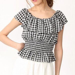 Ank Rouge Frill Collar Shirred Top Black