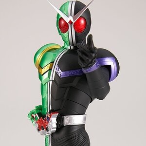 Hero's Brave Statue Kamen Rider W: Cyclone Joker Ver. A