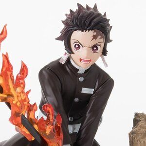Xross Link Figure Demon Slayer: Kimetsu no Yaiba Tanjiro Kamado: Swordsmith Village Arc Ver.