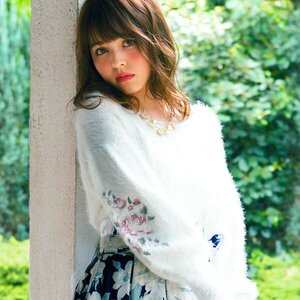 LIZ LISA Leg-of-Mutton Sleeve Knit White