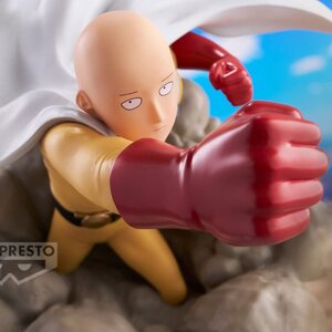 One-Punch Man Saitama Diorama Figure