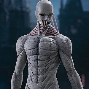 Pop Up Parade Attack on Titan Lara Tybur: War Hammer Titan Ver. L Size [Pre-order]