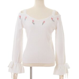 LIZ LISA Off-Shoulder Scalloped Ribbed Top White