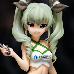 Girls und Panzer x Pacific Anchovy: Race Queen Ver. 1/5 Scale Figure
