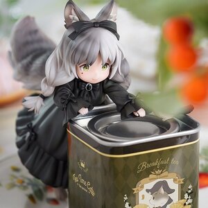 DLC Series Tea Time Cats Li Hua Non-Scale Figure