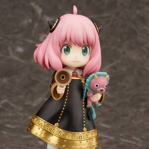Spy x Family Anya Forger 1/7 Scale Figure