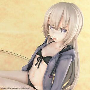 Capriccio Hoodie Girl 1/7 Scale Figure
