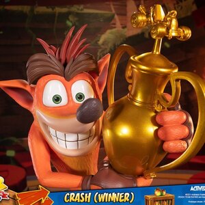 Crash Team Racing Nitro-Fueled Crash (Winner): Standard Edition Statue