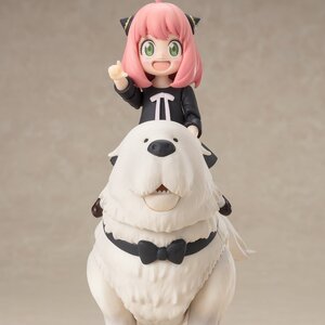 S.H.Figuarts Spy x Family Bond Forger with Anya
