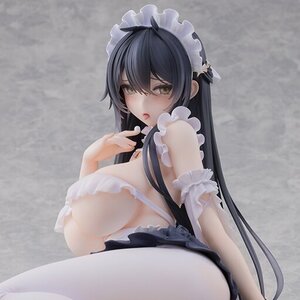 Azur Lane Indomitable: Ms. Motivationless Maid Ver. 1/4 Scale Figure