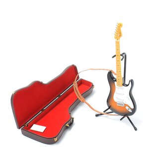 Fender The Best Collection: 1954 Stratocaster & Form Fit Case 1/8th Scale Model