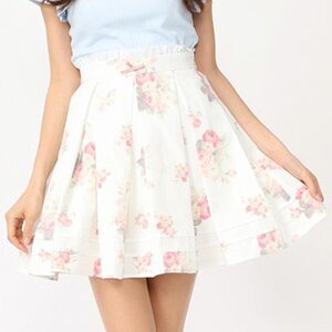 Ank Rouge Flower Print Tuck Skirt Ivory