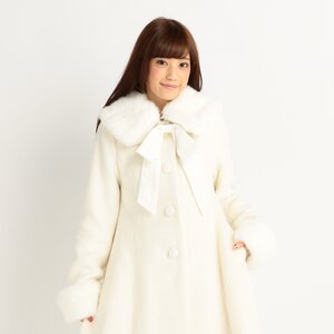 LIZ LISA Elegant Winter Coat w/ Ribbon Brooch White