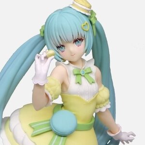 Exceed Creative Figure Hatsune Miku Sweet Sweets Series Macaroon Citron Color Ver.