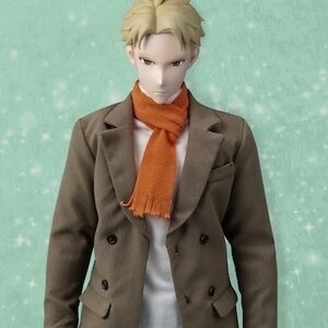 FigZero Spy x Family Code: White Loid Forger: Winter Costume Ver. 1/6 Scale Figure [Pre-order]