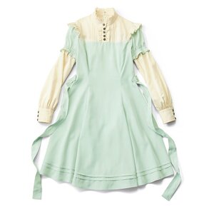 SUKIYAKI Alice in Wonderland Costume Set 1
