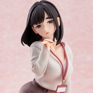 Ganbare Douki-chan Kouhai-chan: Limited Throw Kiss Ver. Non-Scale Figure